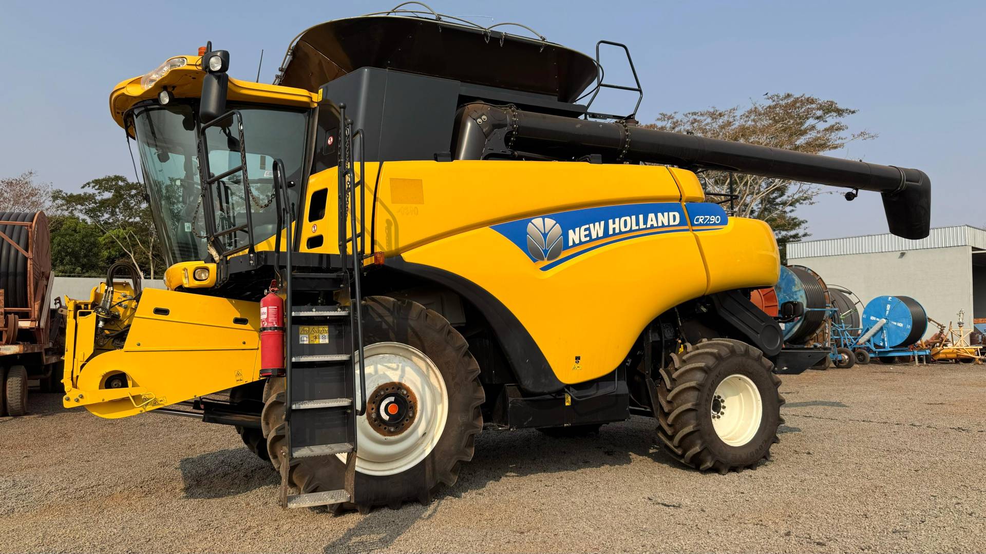 COLHEITADEIRA NEW HOLLAND CR 7.90