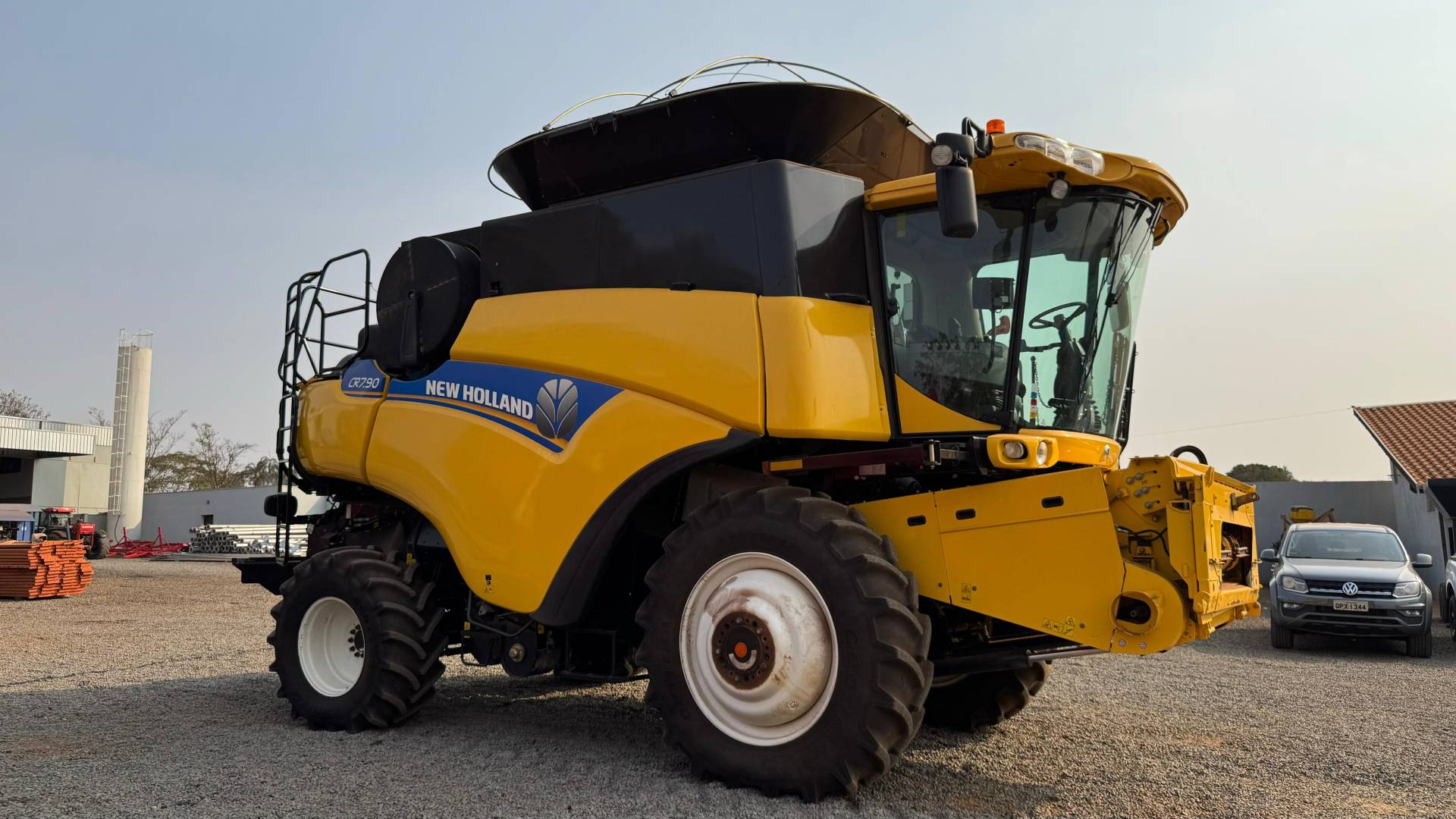 COLHEITADEIRA NEW HOLLAND CR 7.90